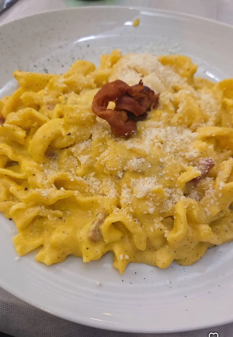 Golden Italy Aurelia gallery 3