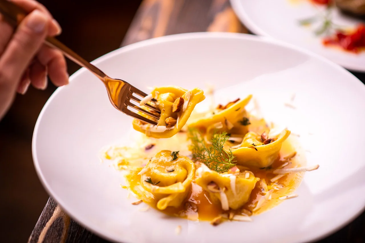 Verso - Vinosteria gallery 1